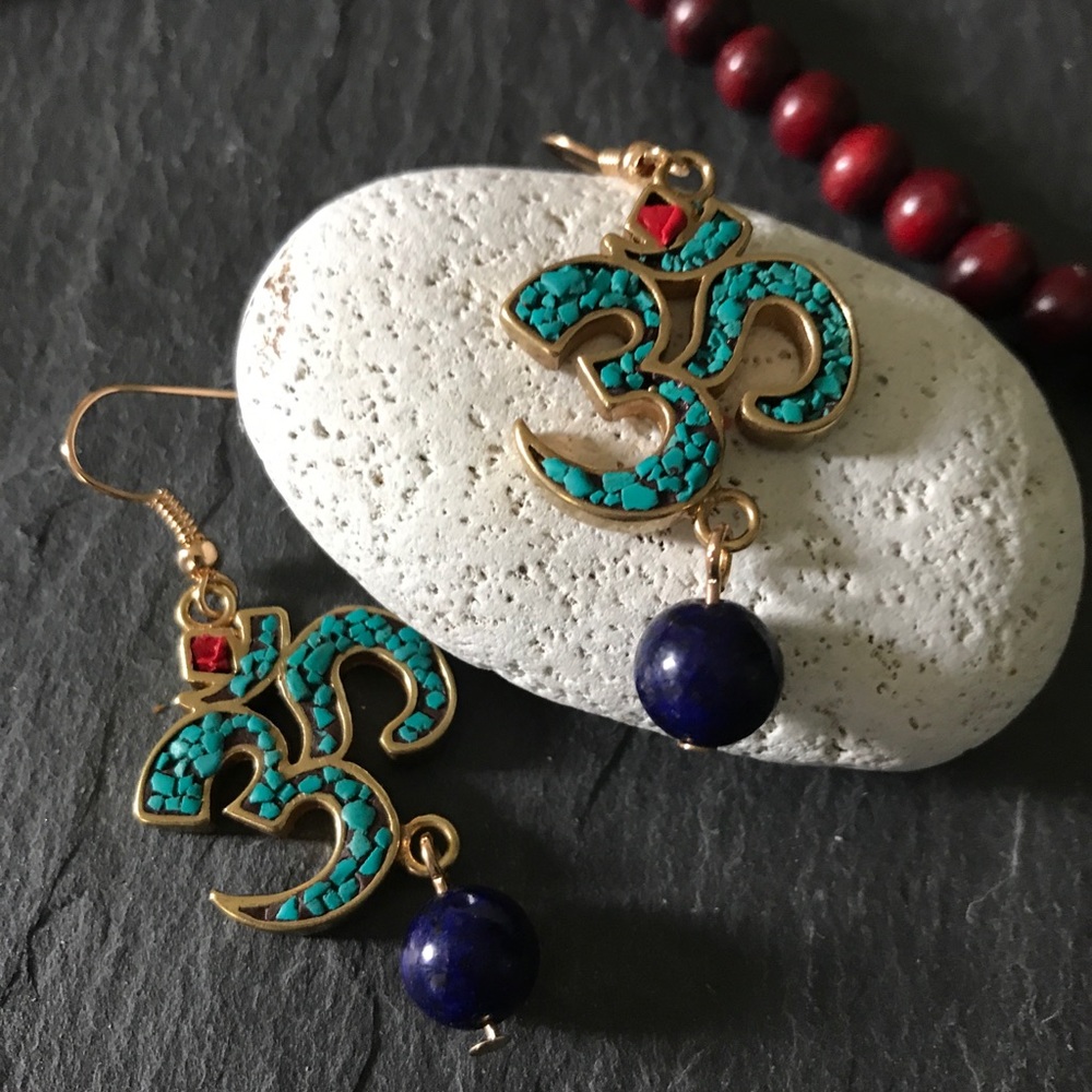 Brass OM lapis and Inlaid turquoise earrings - Picture 3 of 4